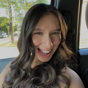 Hey y’all I’m Kate!!!